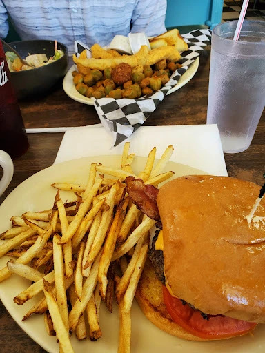 D & M Diner photo 3